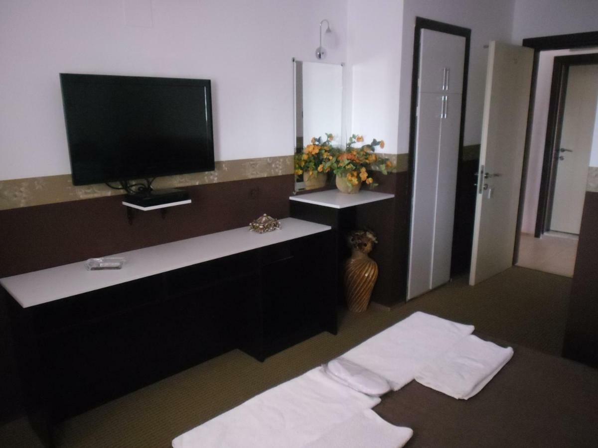 Cam Hotel Gümbet Rum bild